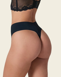 700 Black